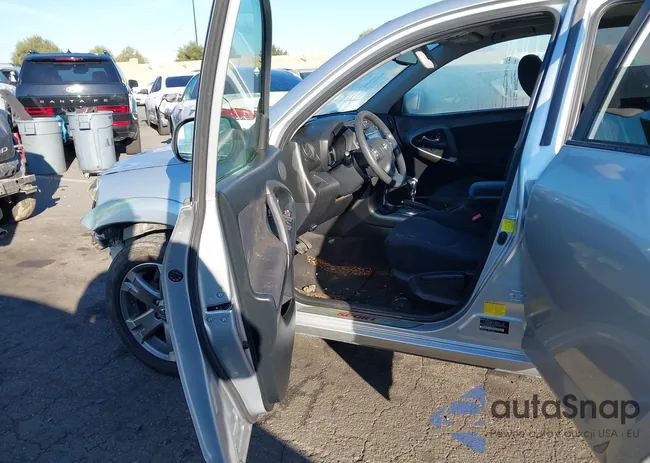 JTMWF4DV5B5040814: 43774132