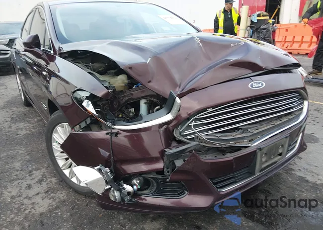 3FA6P0SU2DR325914: 43774176