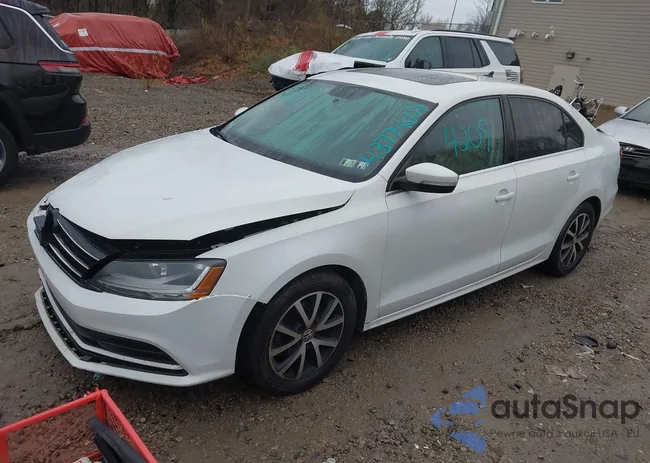 3VWDB7AJ8HM325027: 43774209