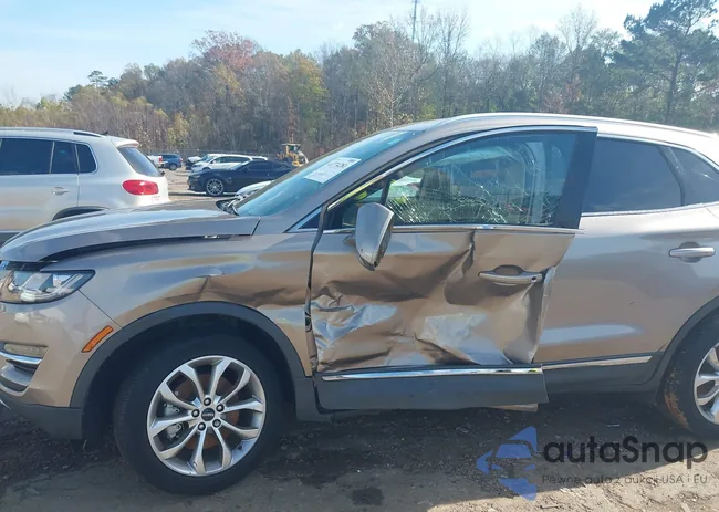 5LMCJ2C99KUL32569: 43774281