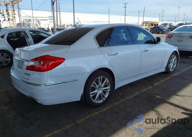 KMHGC4DD5EU261226: 43774539