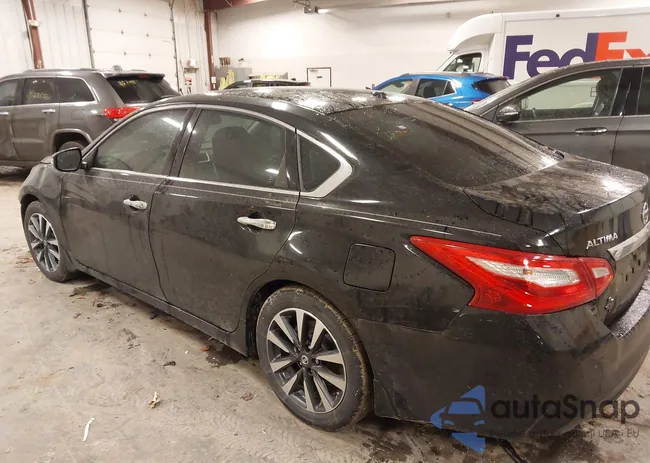 1N4AL3AP3GC215881: 43774546