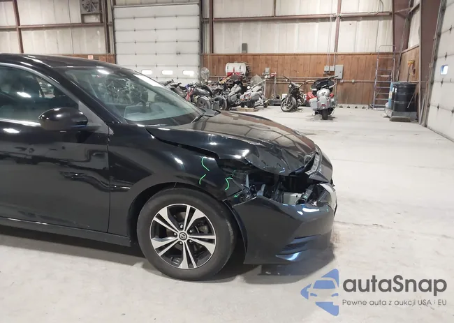 3N1AB8CV3MY321095: 43773586