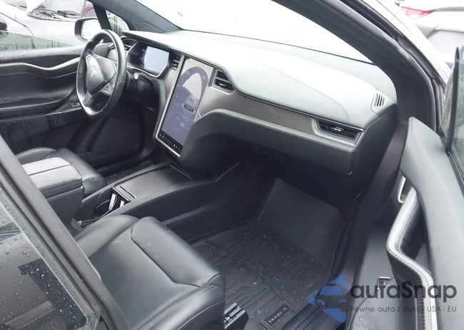 5YJXCDE28JF122289: 43773787