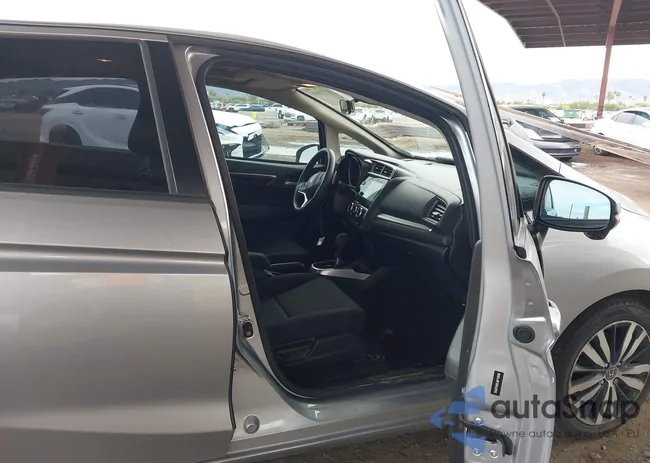 3HGGK5H80JM718096: 43773846