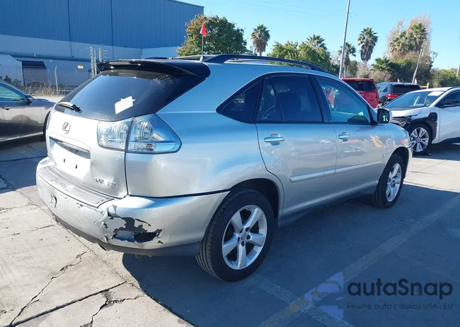 2T2GK31UX8C053202: 43773935