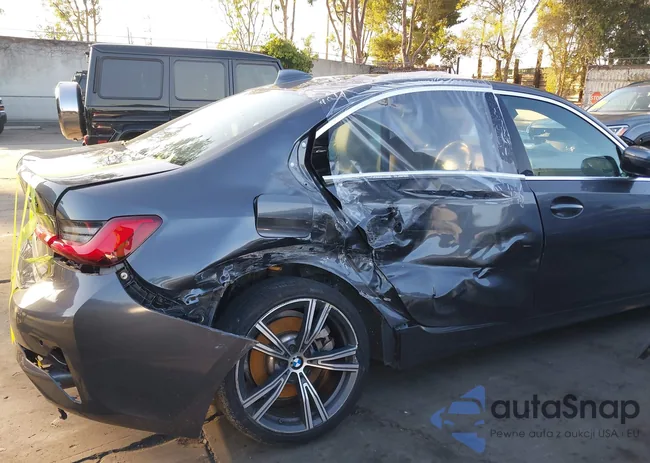 3MW5P7J02M8B56252: 43775197