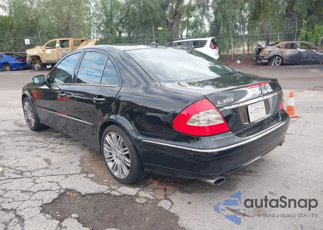 WDBUF56X68B196087: 43775275