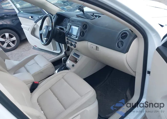 WVGBV7AX2HK006974: 43775368