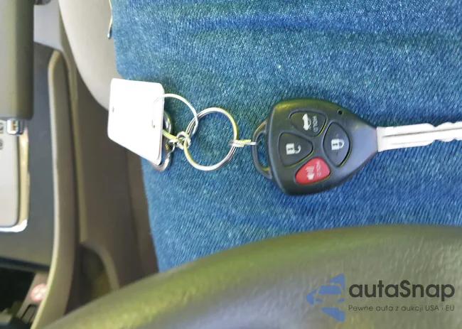 2T1BU4EEXAC425676: 43775986