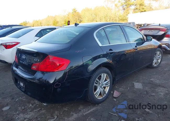 JN1CV6AR1DM752824: 43776024