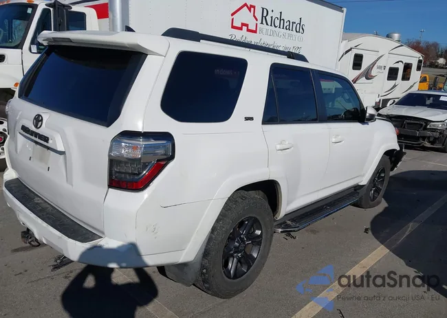 JTEZU5JR8F5100229: 43776196