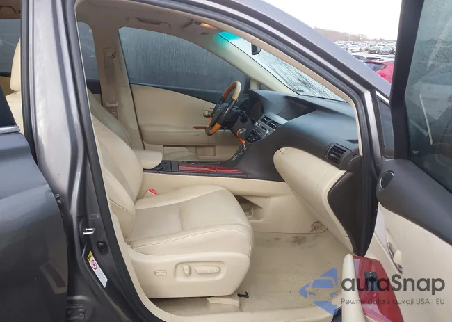 2T2ZK1BA9CC077579: 43776331