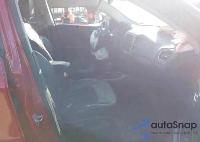 3C4NJDDB9JT232560: 43776338