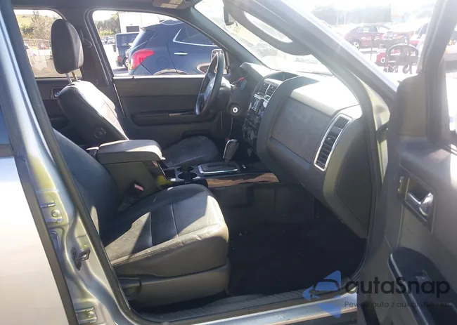 1FMCU9EG9CKA09277: 43776530