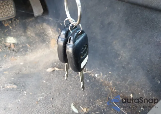 4T1BF1FKXCU047860: 43775643