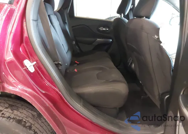 1C4PJLCB3KD246949: 43775670