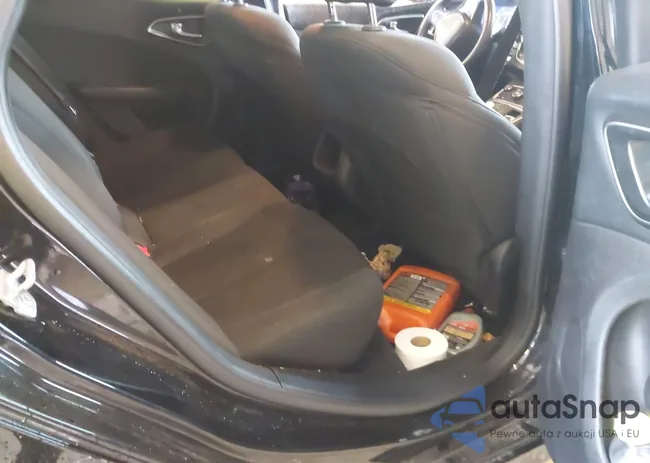 1C3CCCAB8GN174650: 43775761