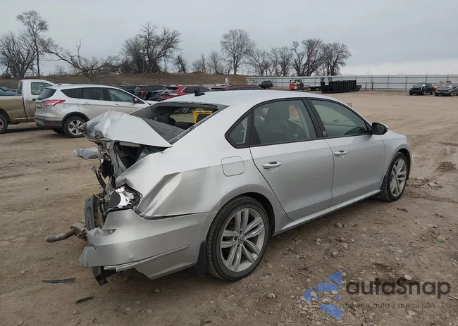 1VWLA7A30KC003930: 43775805