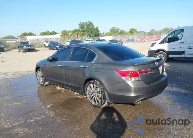 1HGCP3F80BA019217: 43775955