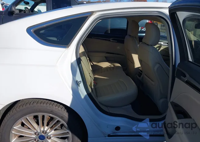 3FA6P0HD0GR278572: 43777341