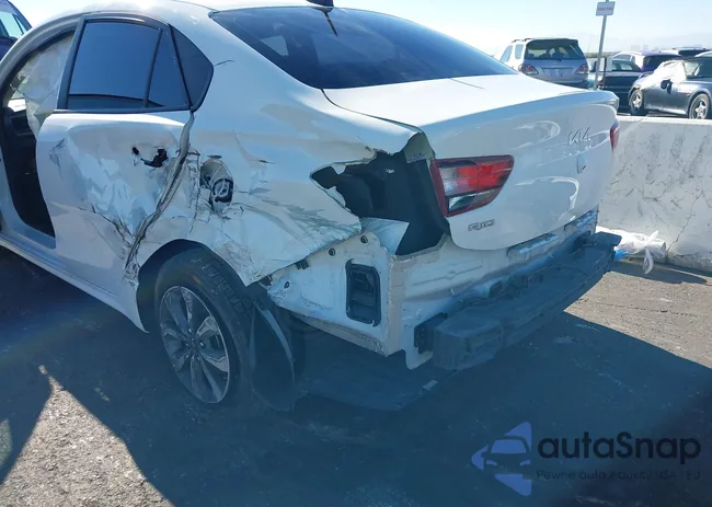 3KPA24AD5NE475830: 43777348