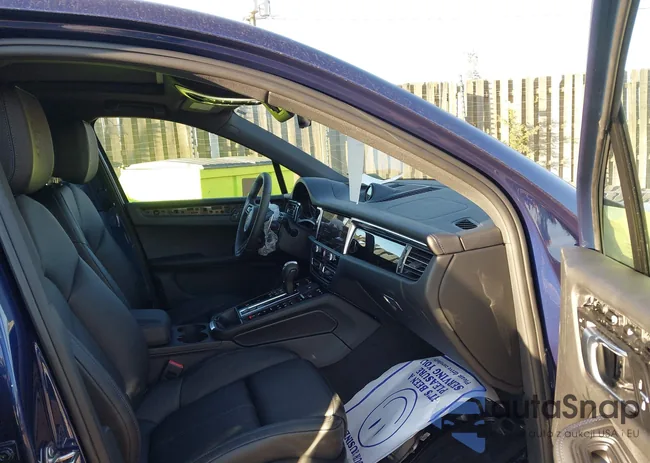 WP1AA2A59SLB13968: 43777358