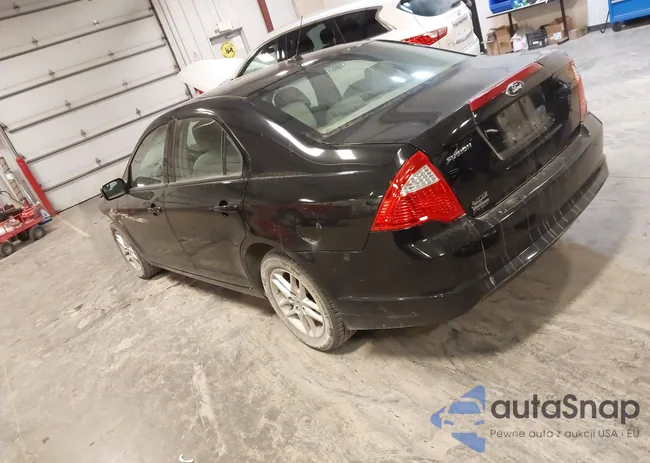 3FAHP0GA6CR142134: 43777397