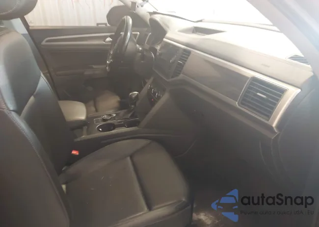 1V2LR2CA9JC552002: 43777451