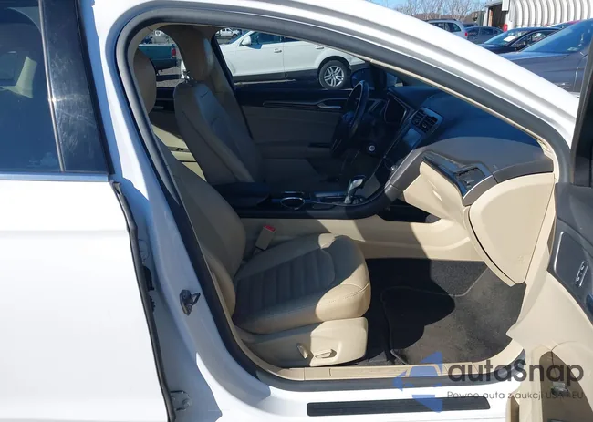 3FA6P0HR5DR374625: 43776594