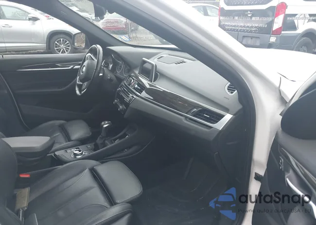 WBXHT3C33H5F72265: 43776687