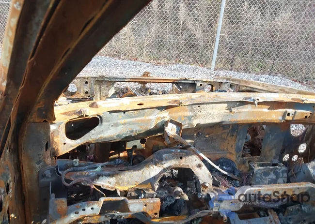 2MELM74W0TX698235: 43776748