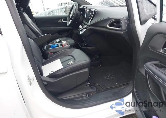 2C4RC1BG7SR527962: 43776862