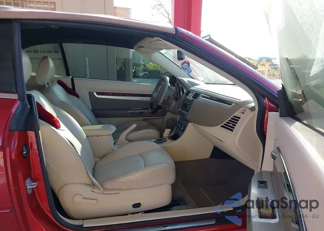 1C3LC65M58N611518: 43777999