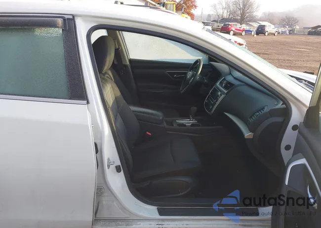 1N4AL3AP1HC165581: 43778061