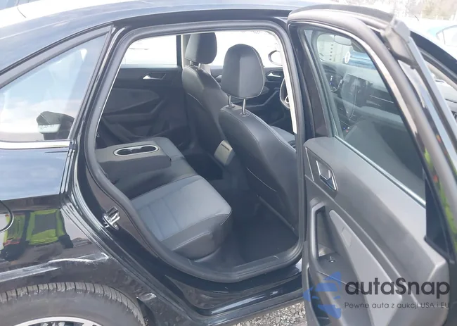 3VW7X7BU7SM056470: 43778162