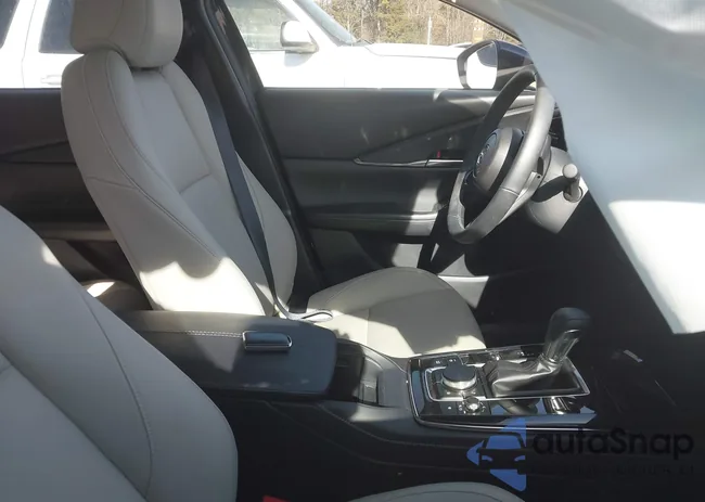 3MVDMBCM5RM718409: 43778411