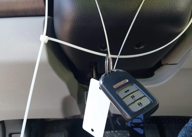 1HGCR2F77FA078010: 43777656