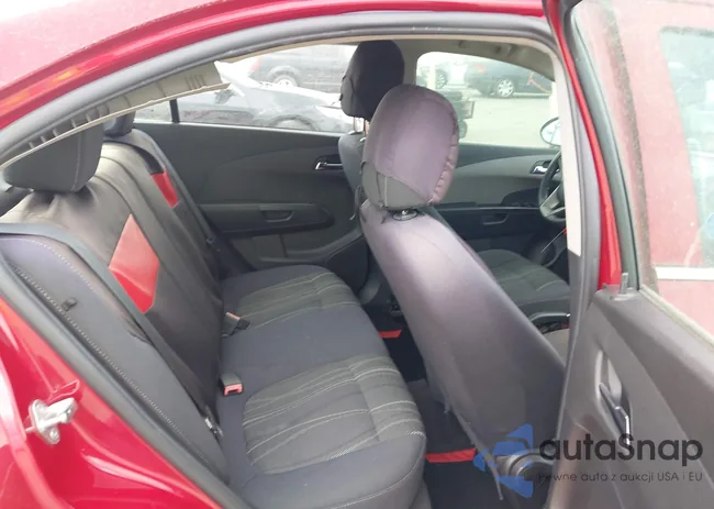 1G1JC5SG1D410585: 43777678