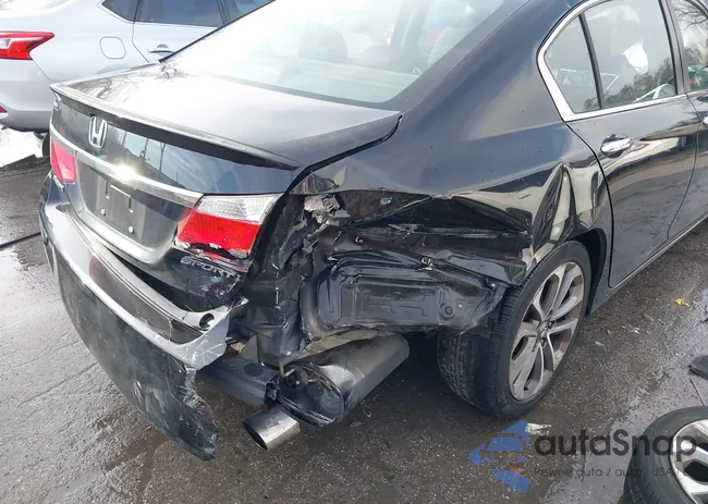 1HGCR2F5XDA124909: 43777846