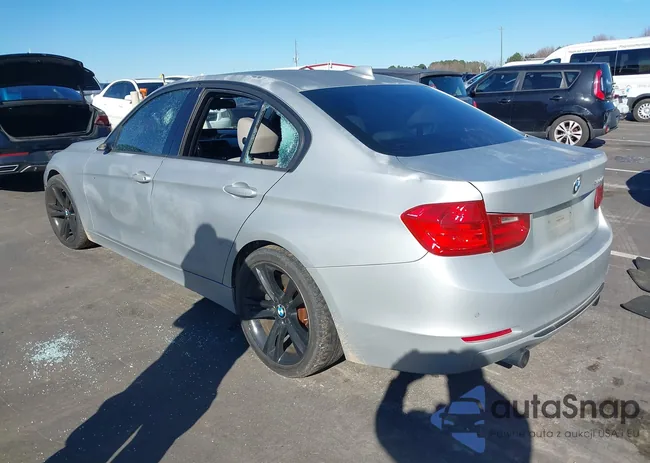 WBA3A9G59CNP35581: 43777952