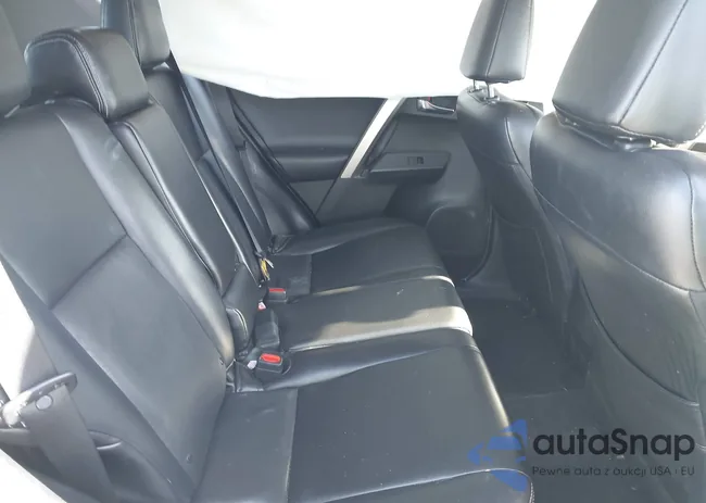 JTMWFREV7JJ738181: 43779040