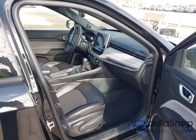 3C4NJDBN5ST575834: 43779104