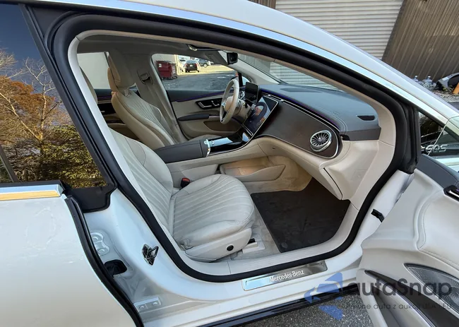 W1KCG2DB5NA014130: 43779140