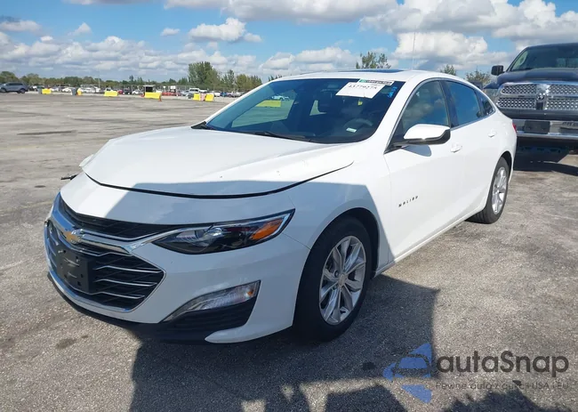 1G1ZD5STXRF128846: 43779275