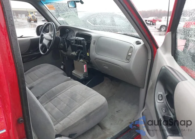 1FTCR10A3TUD35037: 43779294