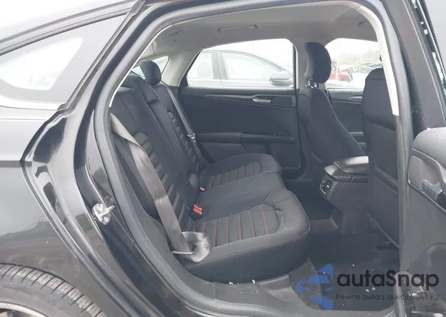 3FA6P0H76FR252373: 43779420