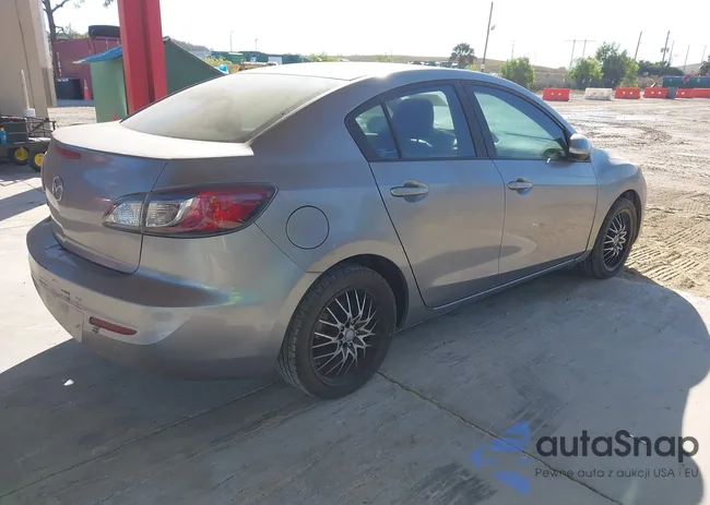 JM1BL1TF4D1810513: 43779448