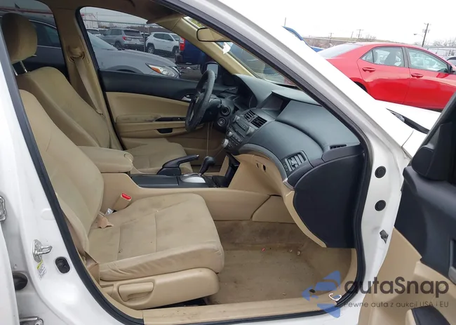 1HGCP2F32CA240284: 43779962