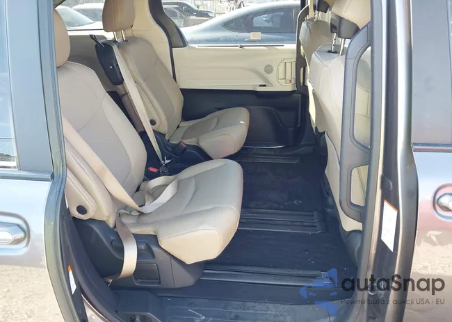 5TDYRKEC7RS183818: 43780007